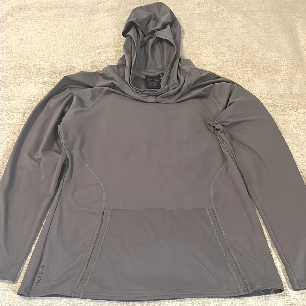 Hylete  Gray Hooded Long Sleeve Top.   New Without Tags